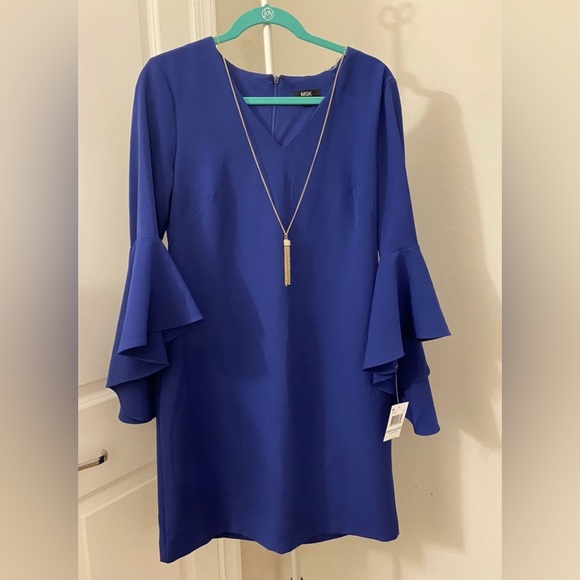 Dress with Necklace - Picture 3 of 4